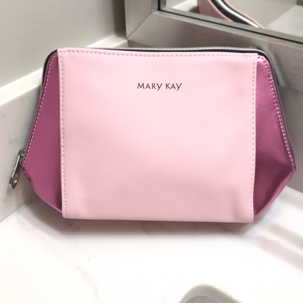 🆕🔥MARY KAY REALLY CUTE&STYLISH MAKE UP BAG BABY PINK&SHIMMERING PINK BEAUTIFUL